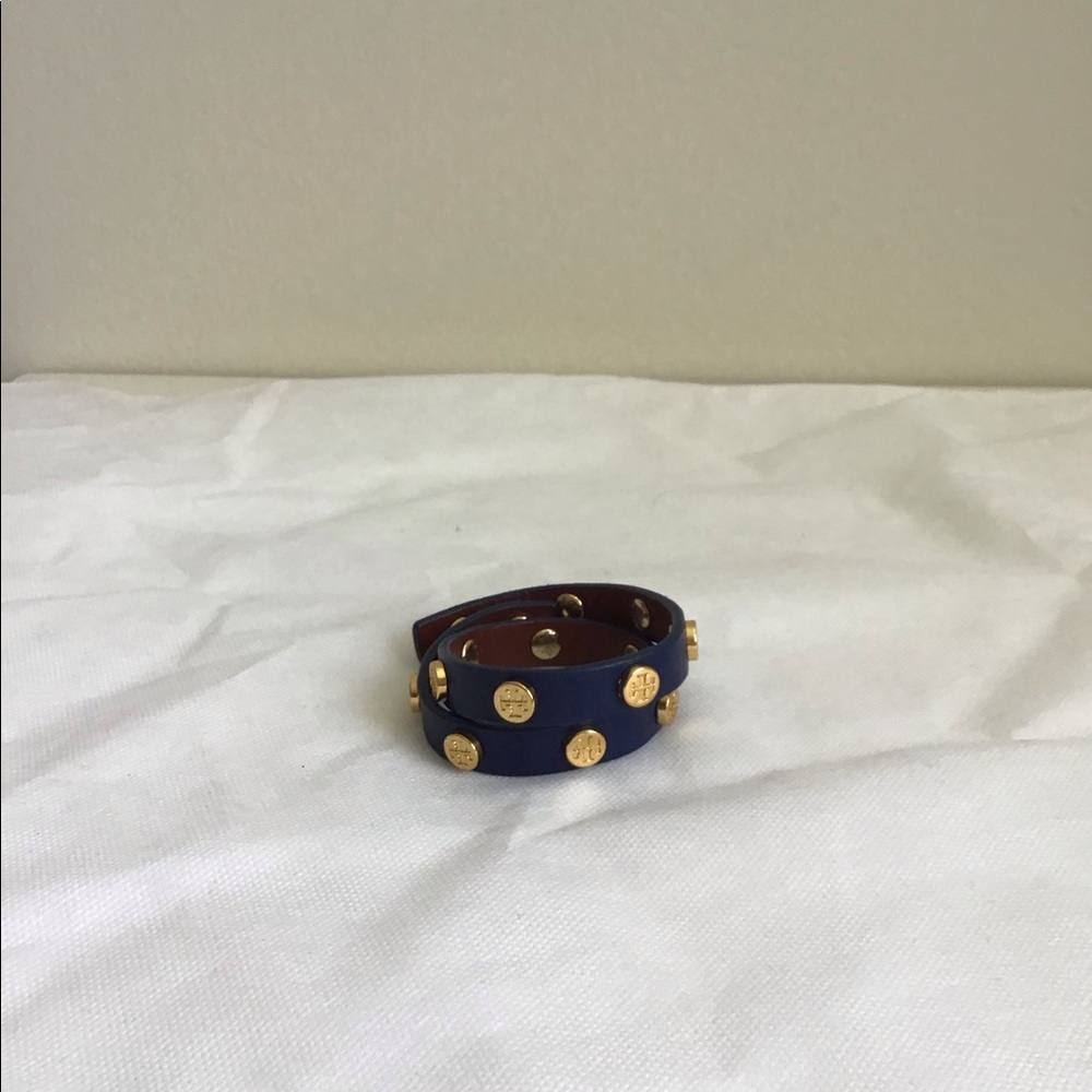 TORY BURCH Navy Leather Logo Wrap Bracelet